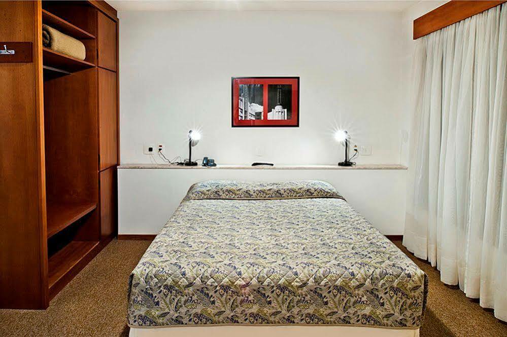 Collins Trade Hotel Porto Alegre Exterior foto